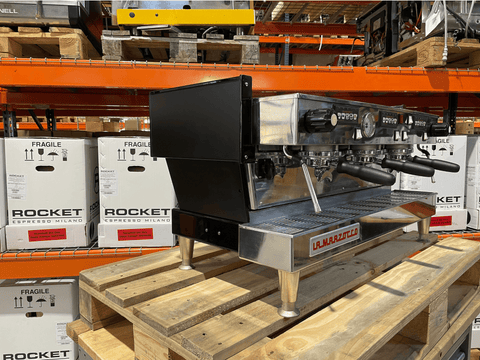 La Marzocco - Linea Classic - 3 Group - Black (Renewed)