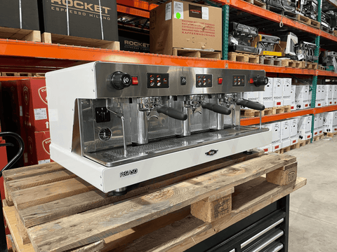 Pegaso 3 Group White
