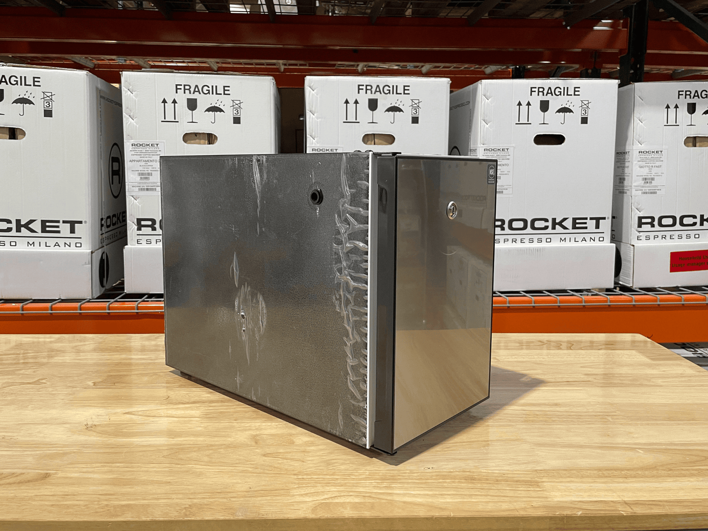 FG10i Milk Fridge (Open Box)