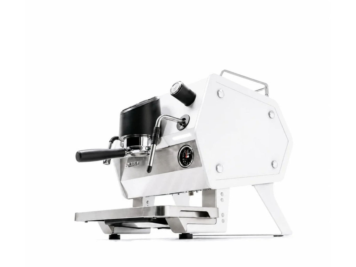 D8 One