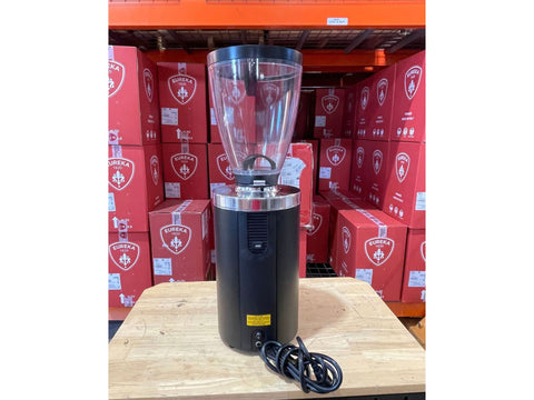 E65W Grind-by-Weight with Sync Espresso Grinder - Matte Black Demo