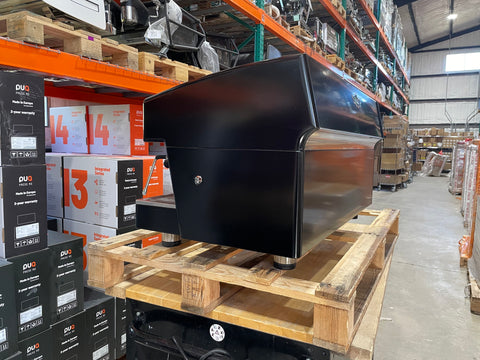 Atlas 3 Group Black