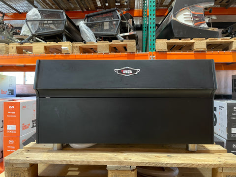 Atlas 3 Group Black