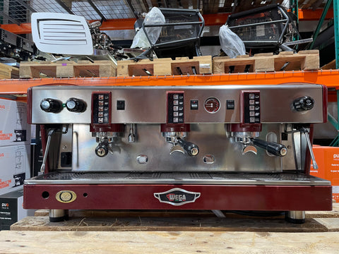 Atlas 3 Group Maroon