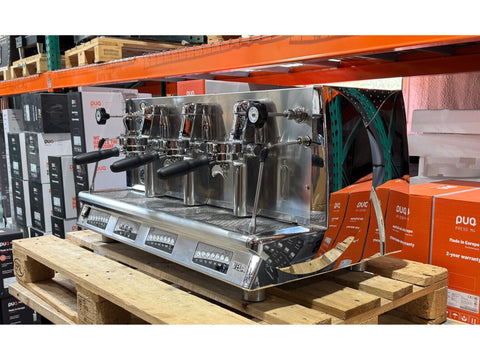 Vela 3 Group Chrome