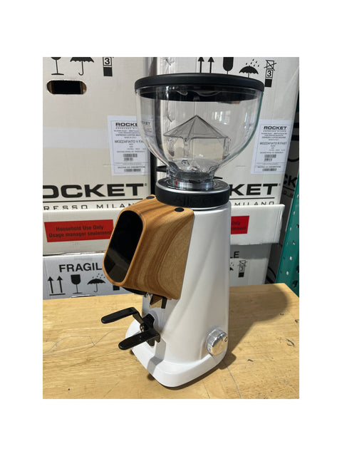All Ground Dark-T 64mm - Artic White & Walnut Demo