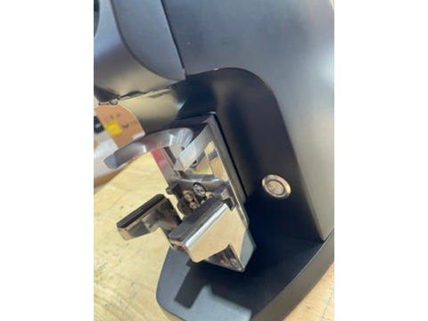 Listing recvBILgXIWxGZmzV photo 4 — Atom W 65 Diamond Inside - Matt Black Tall Hopper Open Box