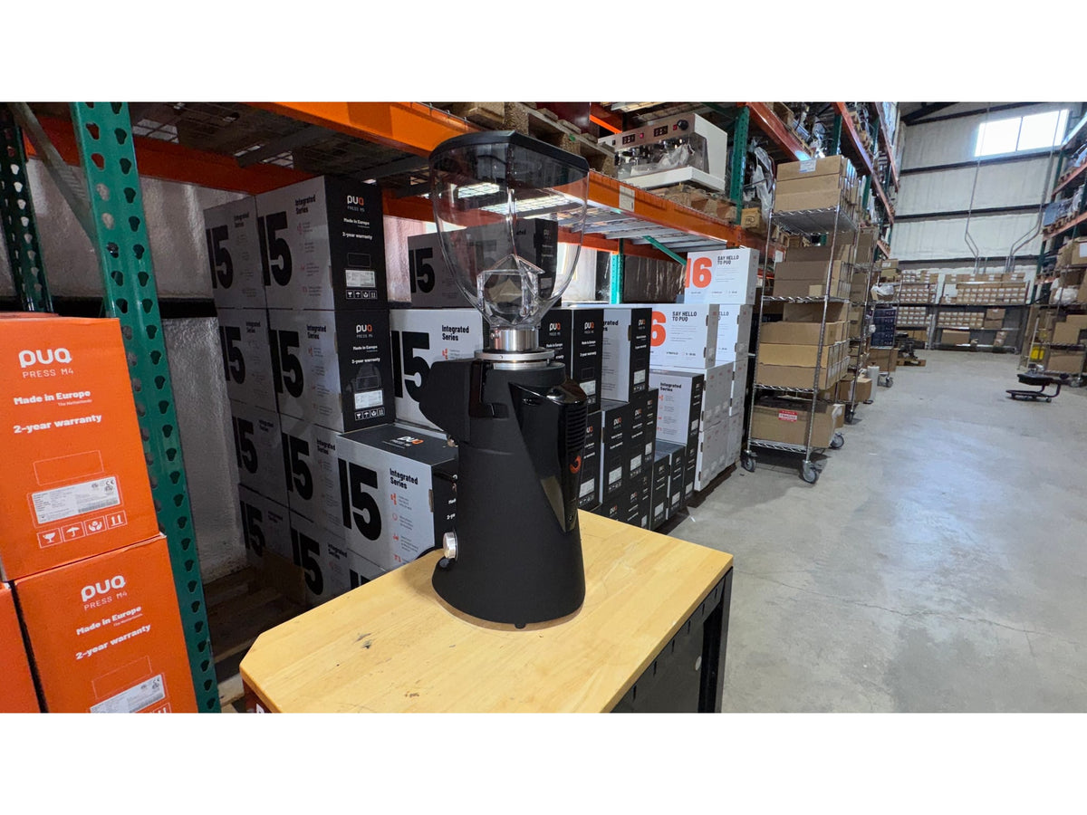 Listing rec2NdTgomIMlUzBL photo 4 — F83 E Pro Dark-T - Black Open Box