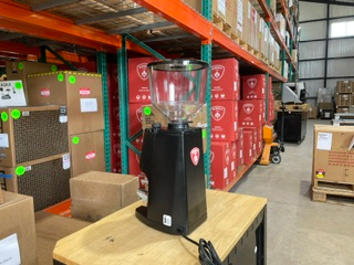 Listing recvBILgXIWxGZmzV photo 7 — Atom W 65 Diamond Inside - Matt Black Tall Hopper Open Box