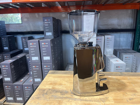 Listing rec2jAJ0xKCnvxsUp photo 4 — Atom W 75 Diamond Inside - Chrome Tall Hopper Open Box