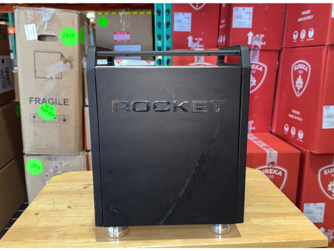 Listing recGTU6B7mjzUqv7r photo 1 — Mozzafiato Fast R - Black Open Box