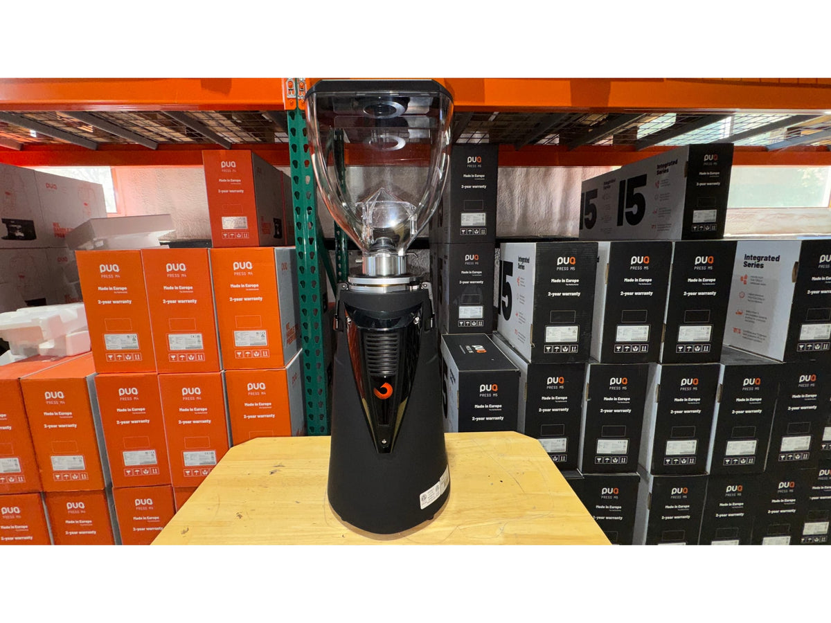 Listing rec2NdTgomIMlUzBL photo 2 — F83 E Pro Dark-T - Black Open Box