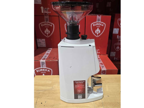 Listing recRoyS63ty5ICubY photo 5 — Atom W 75 Diamond Inside - White Short Hopper Open Box