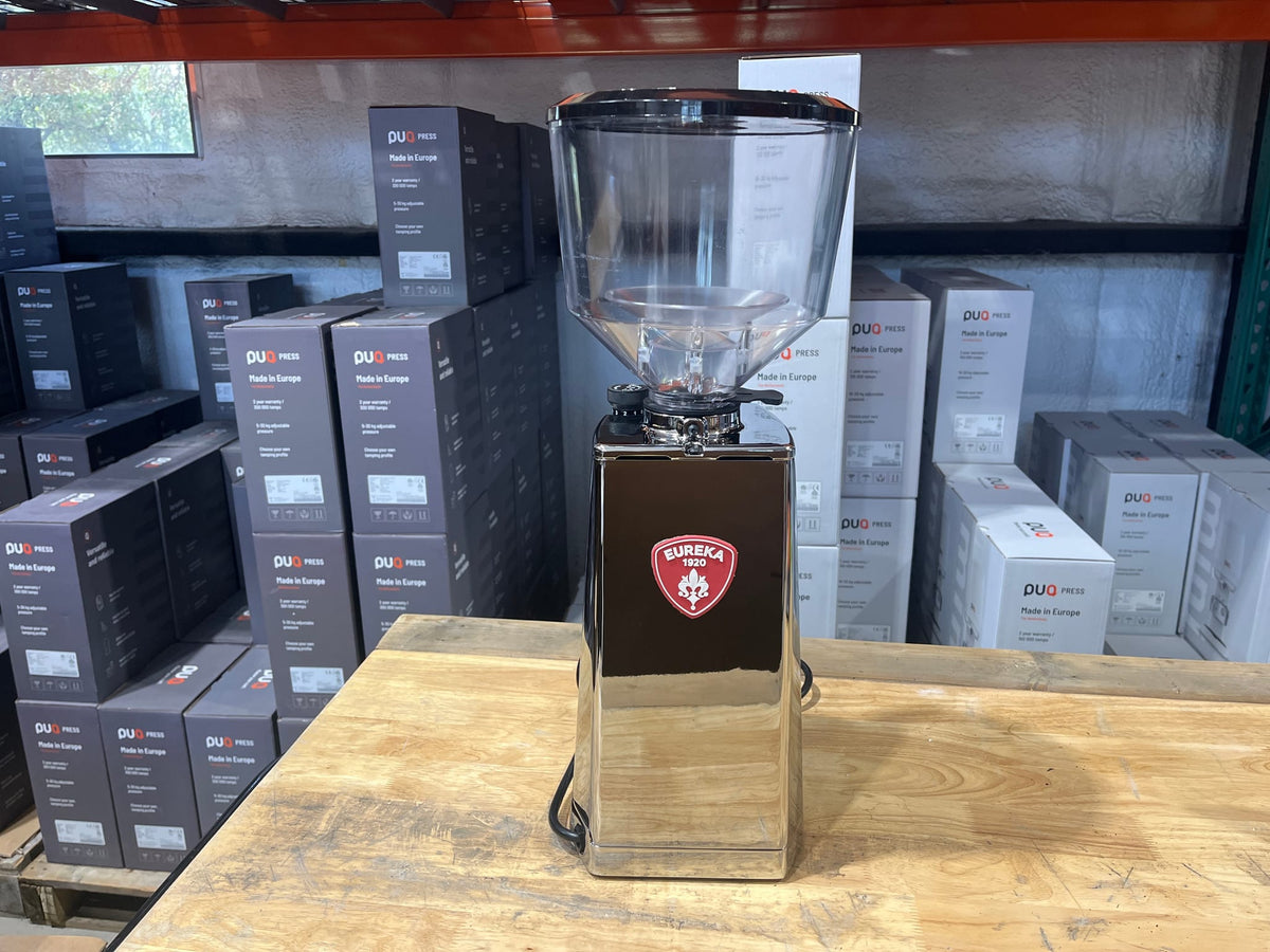 Listing rec2jAJ0xKCnvxsUp photo 3 — Atom W 75 Diamond Inside - Chrome Tall Hopper Open Box