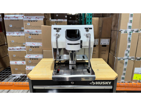 Listing recXOgcxHzfFQ4LQN photo 6 — YOU - White Open Box